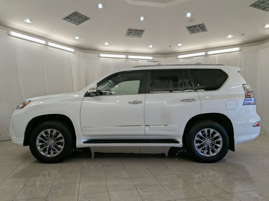 Used 2018 Lexus GX 460 Luxury w/ Preferred Accessory Package AWD/4WD image 5