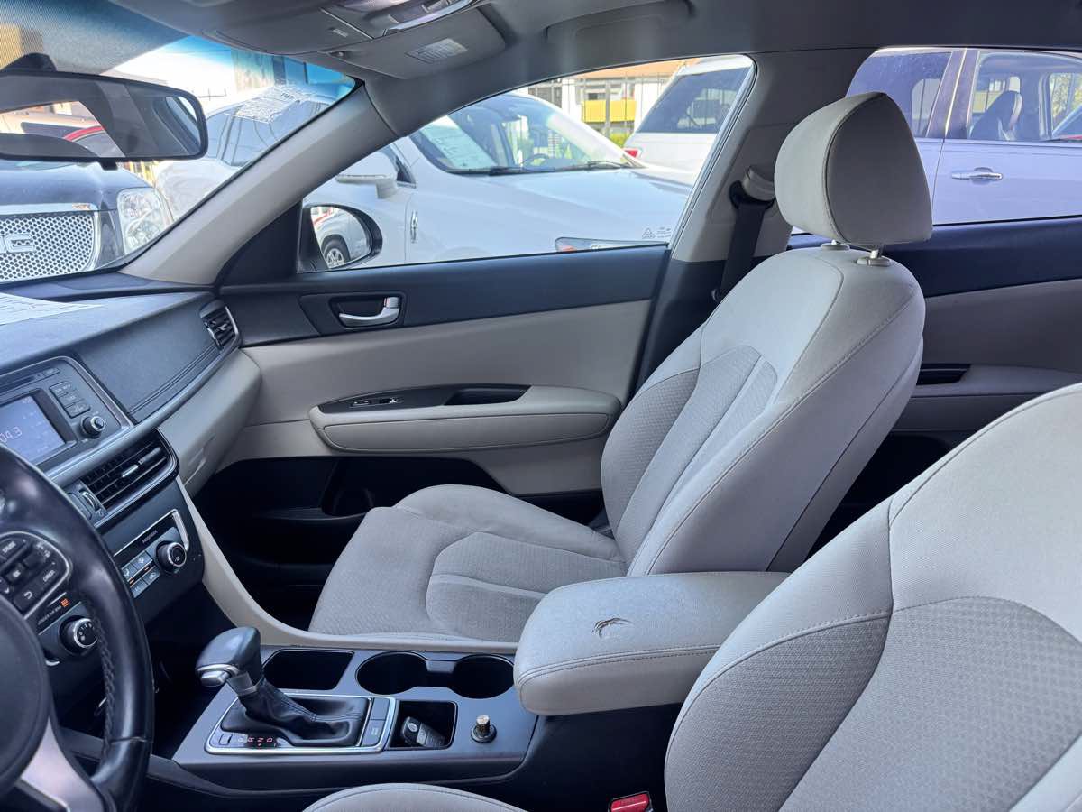 Used 2016 Kia Optima LX FWD image 33