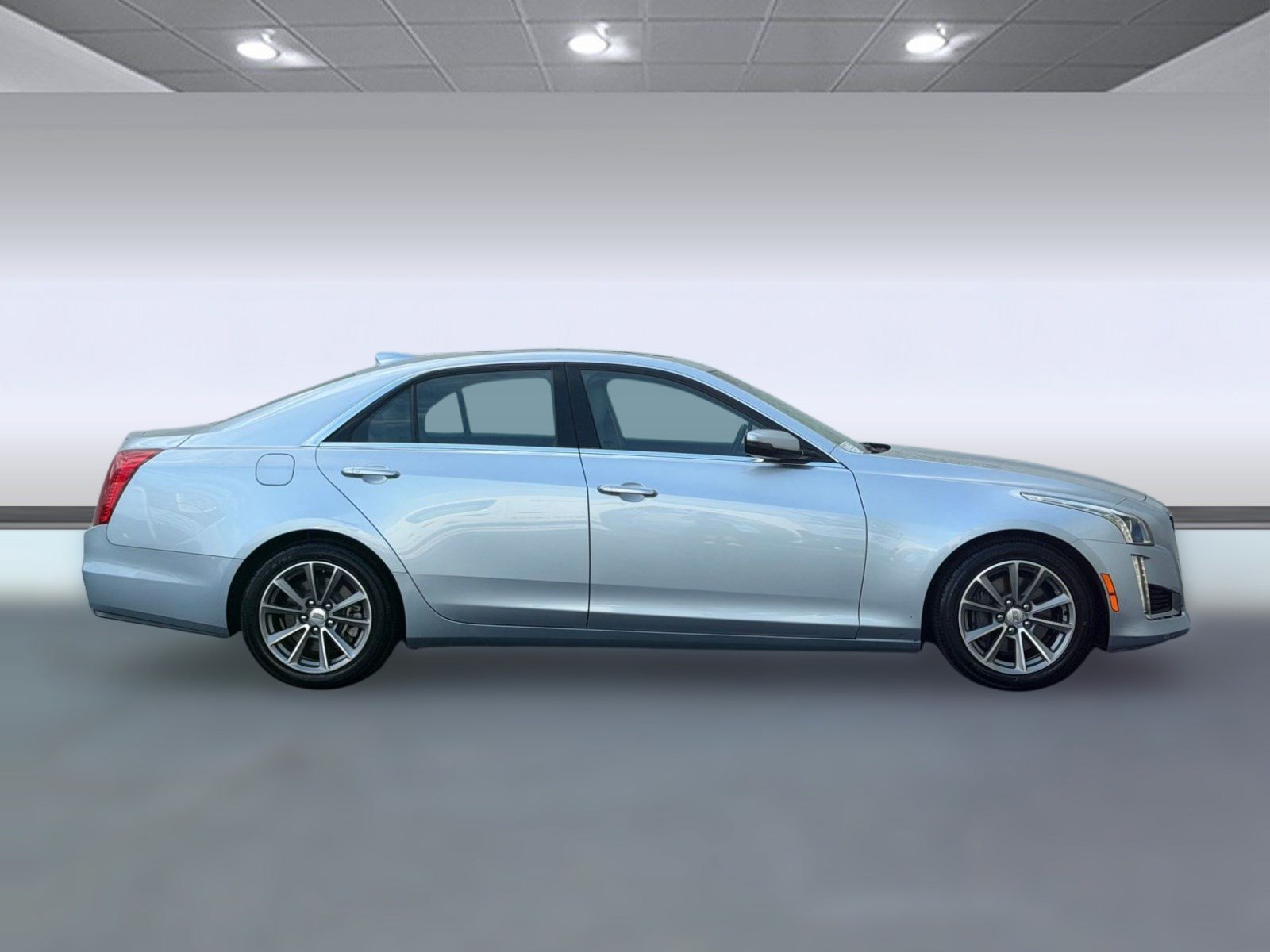 Used 2018 Cadillac CTS Luxury RWD image 8