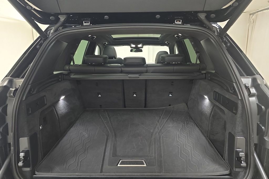 Certified 2025 BMW X5 xDrive40i w/ M Sport Package image 28