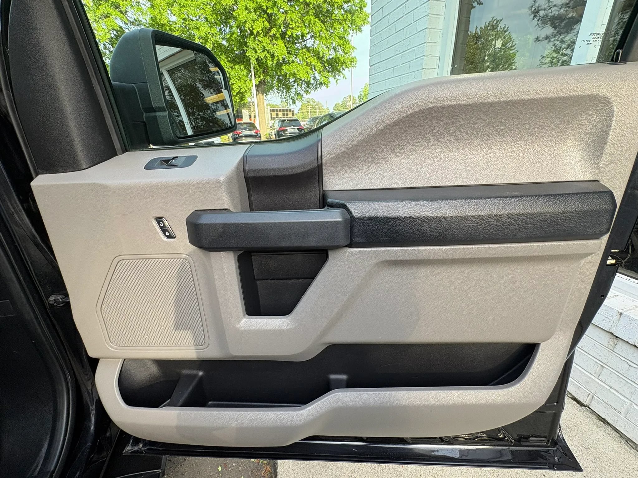 Used 2019 Ford F150 XL w/ Equipment Group 101A Mid AWD/4WD image 12