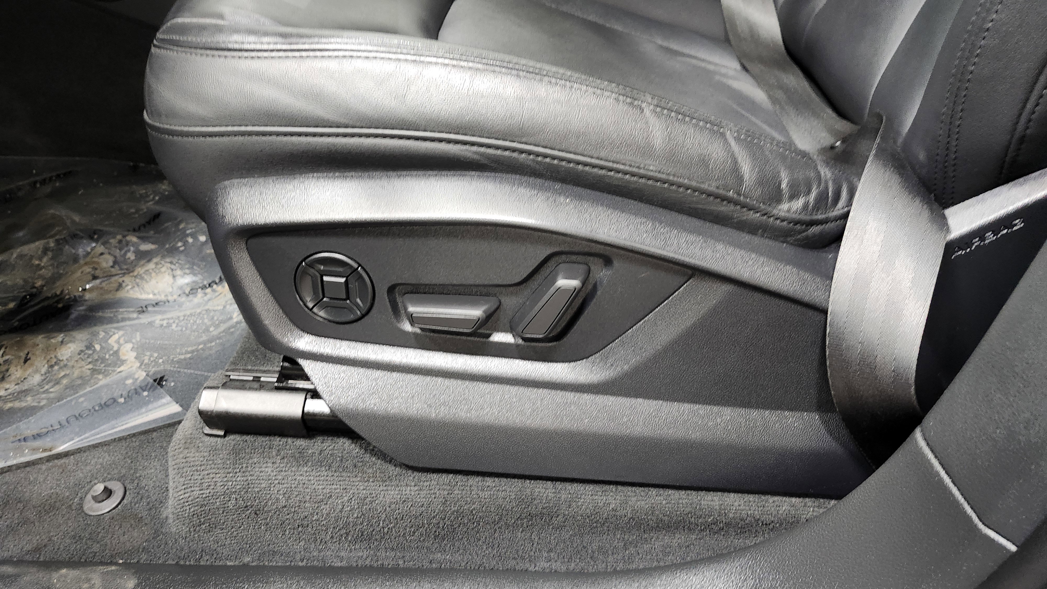 Used 2022 Audi Q7 Premium Plus w/ Premium Plus Package image 27