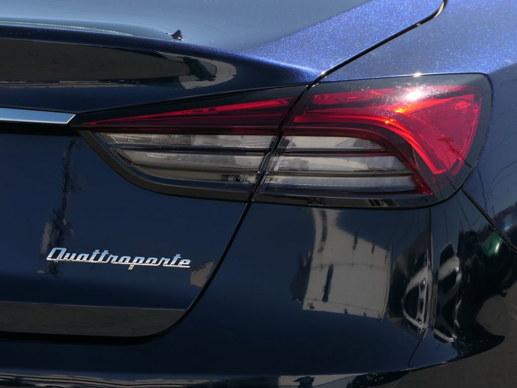 Used 2023 Maserati Quattroporte Modena image 5
