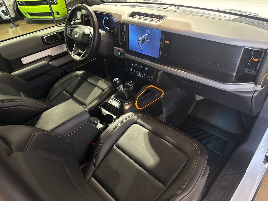 Used 2023 Ford Bronco Badlands image 89