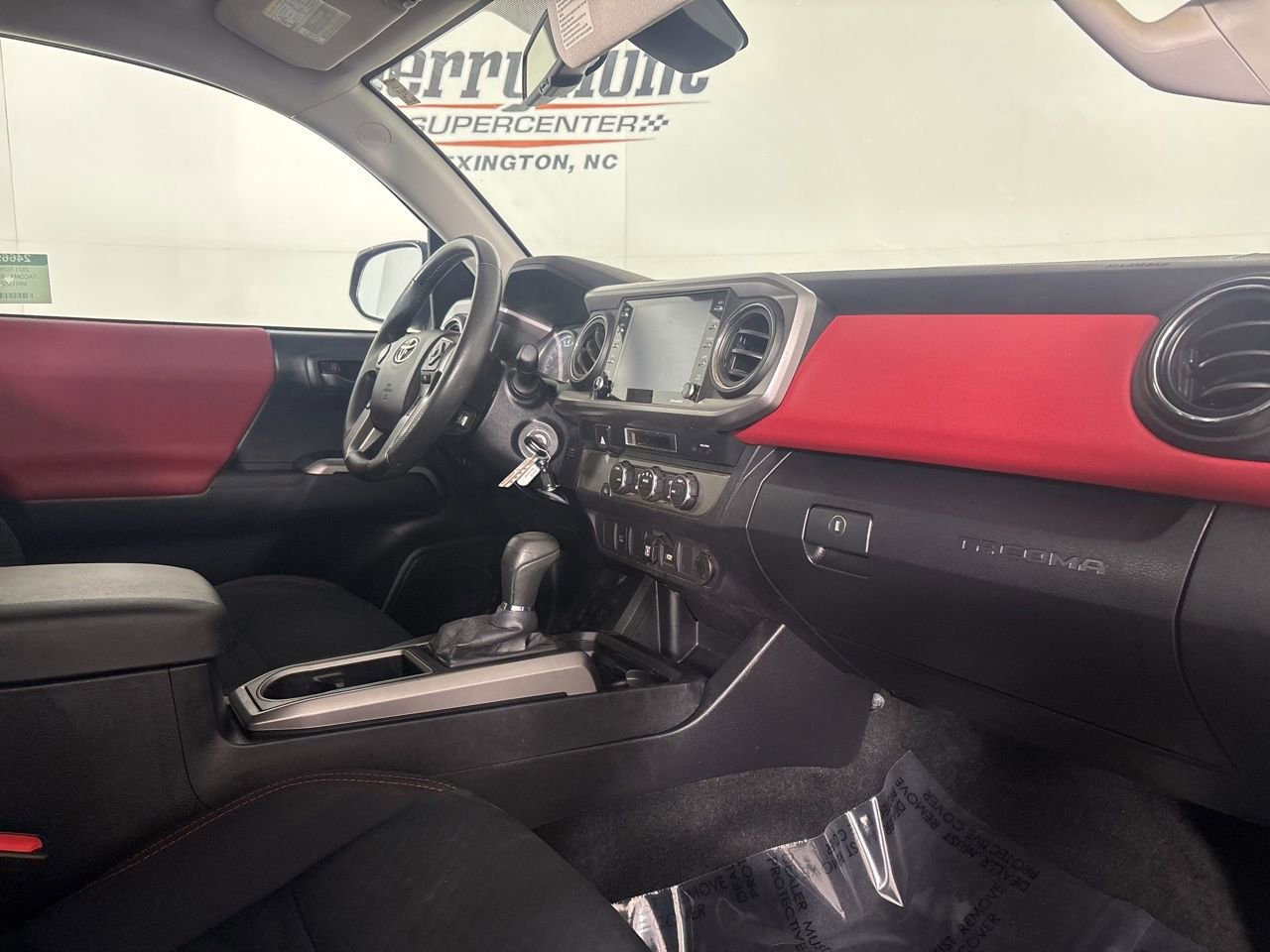 Used 2021 Toyota Tacoma SR5 image 28