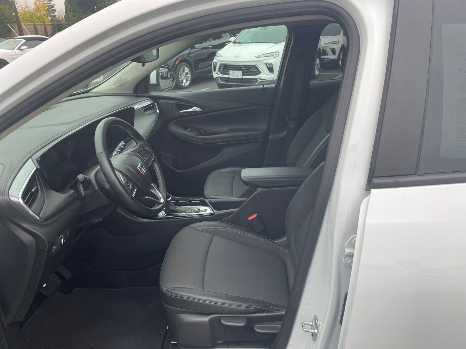 Used 2025 Buick Encore GX Preferred image 21