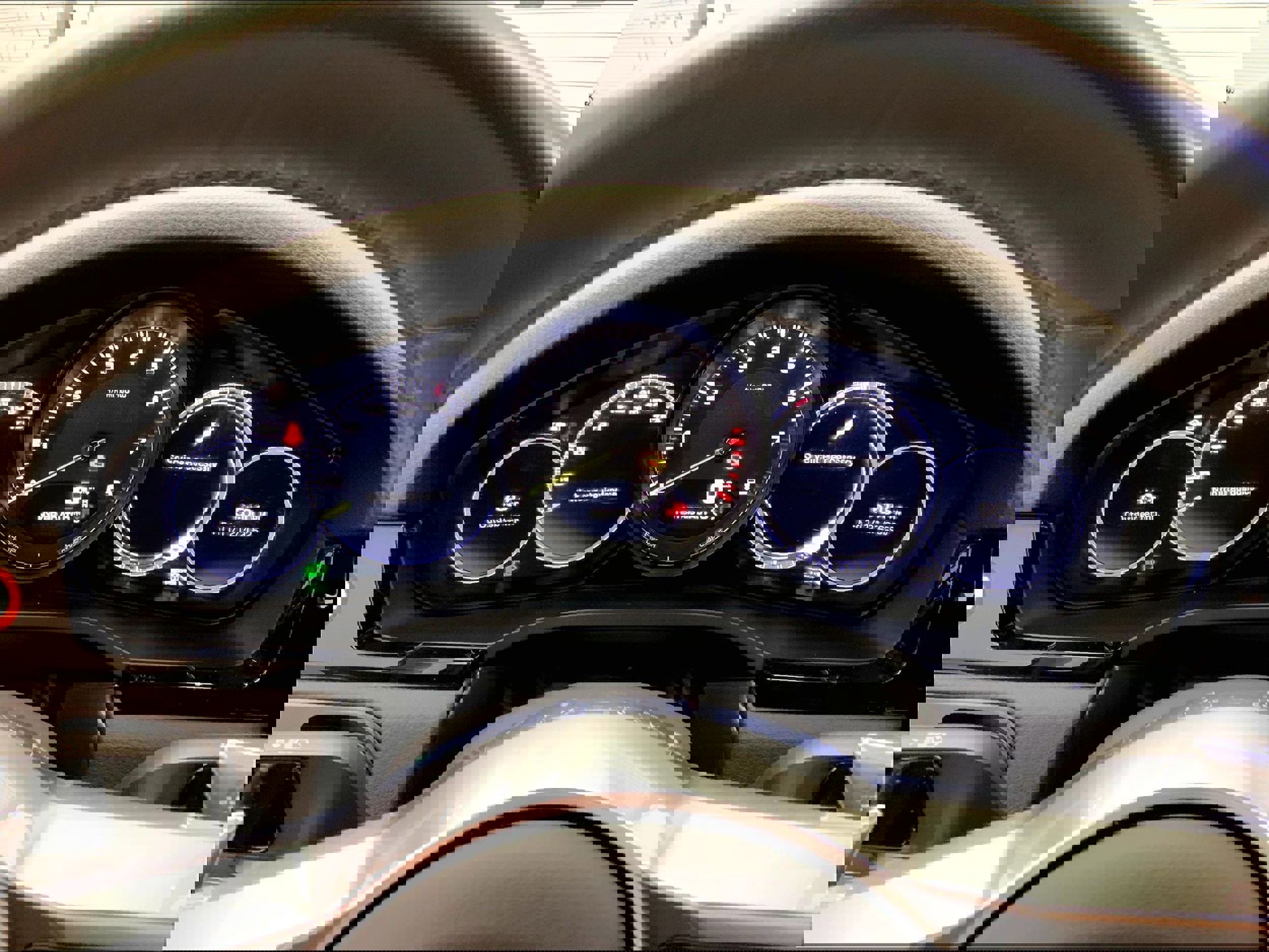 Used 2022 Porsche Cayenne E-Hybrid image 24