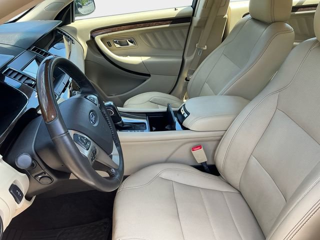 Used 2017 Ford Taurus Limited FWD image 10