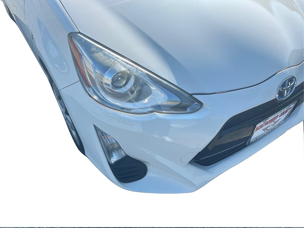 Used 2016 Toyota Prius C Two FWD image 34