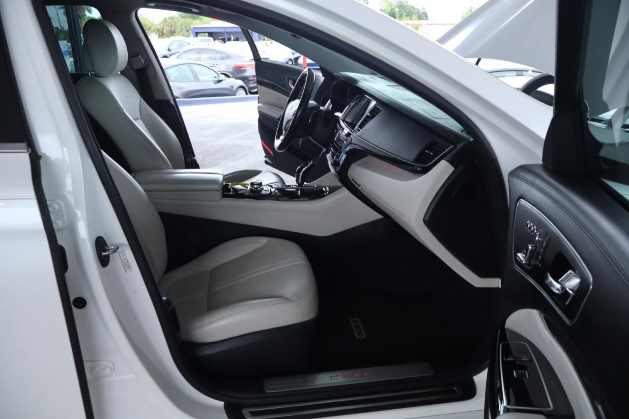 Used 2016 Kia K900 Luxury image 36