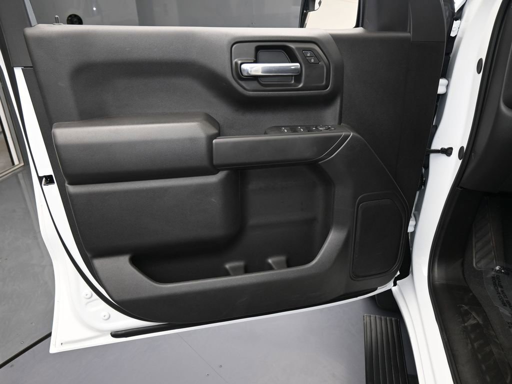 Used 2025 Chevrolet Silverado 1500 Custom image 12