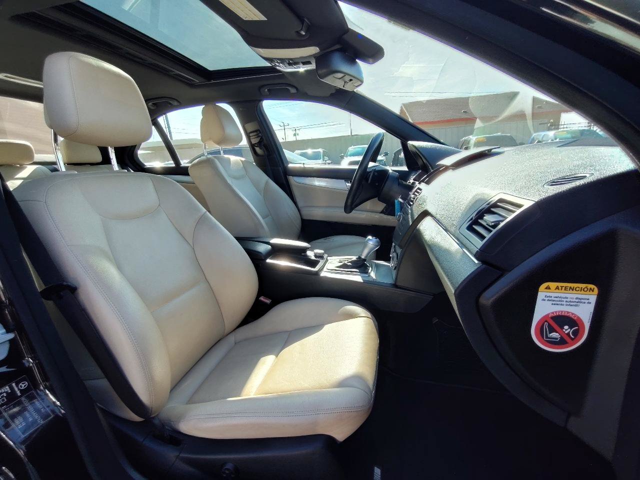 Used 2010 Mercedes-Benz C 300 Sedan image 34