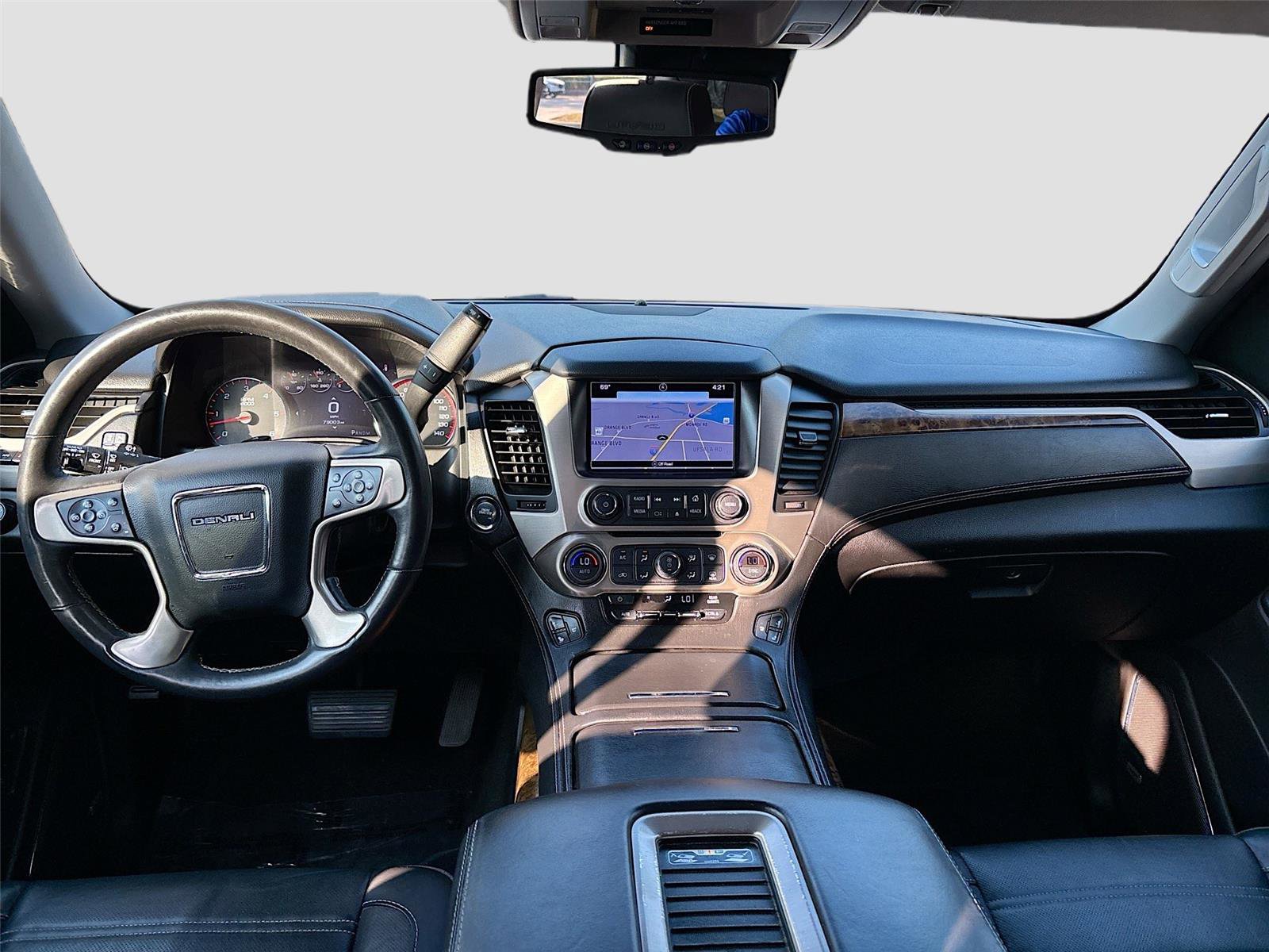 Used 2016 GMC Yukon Denali image 24