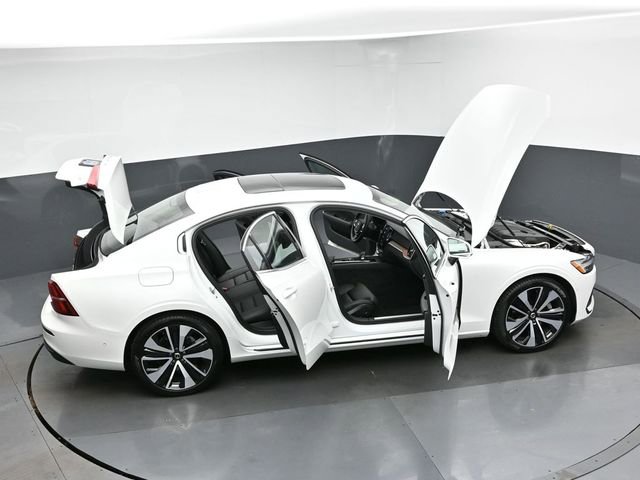 Used 2023 Volvo S60 B5 Ultimate image 36