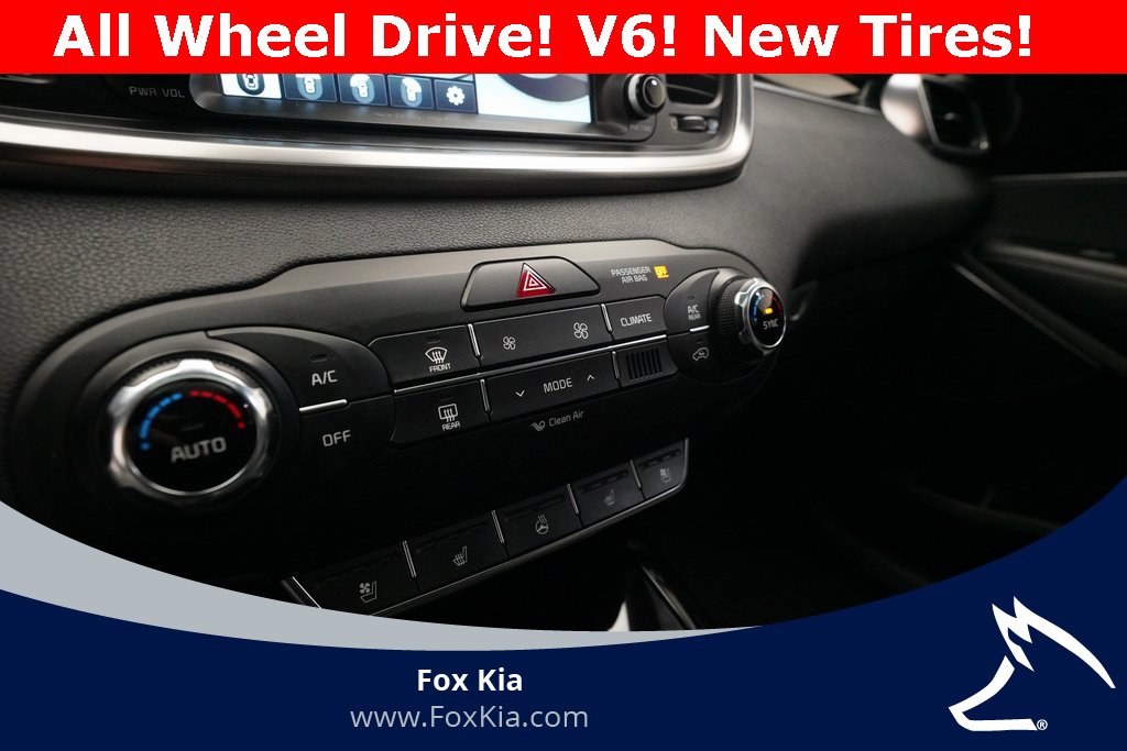 Used 2017 Kia Sorento SX image 21