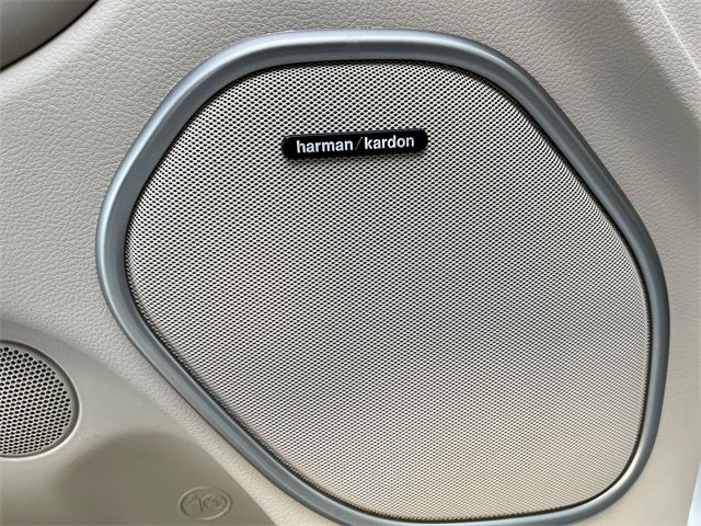 Used 2018 Jeep Grand Cherokee Overland image 25