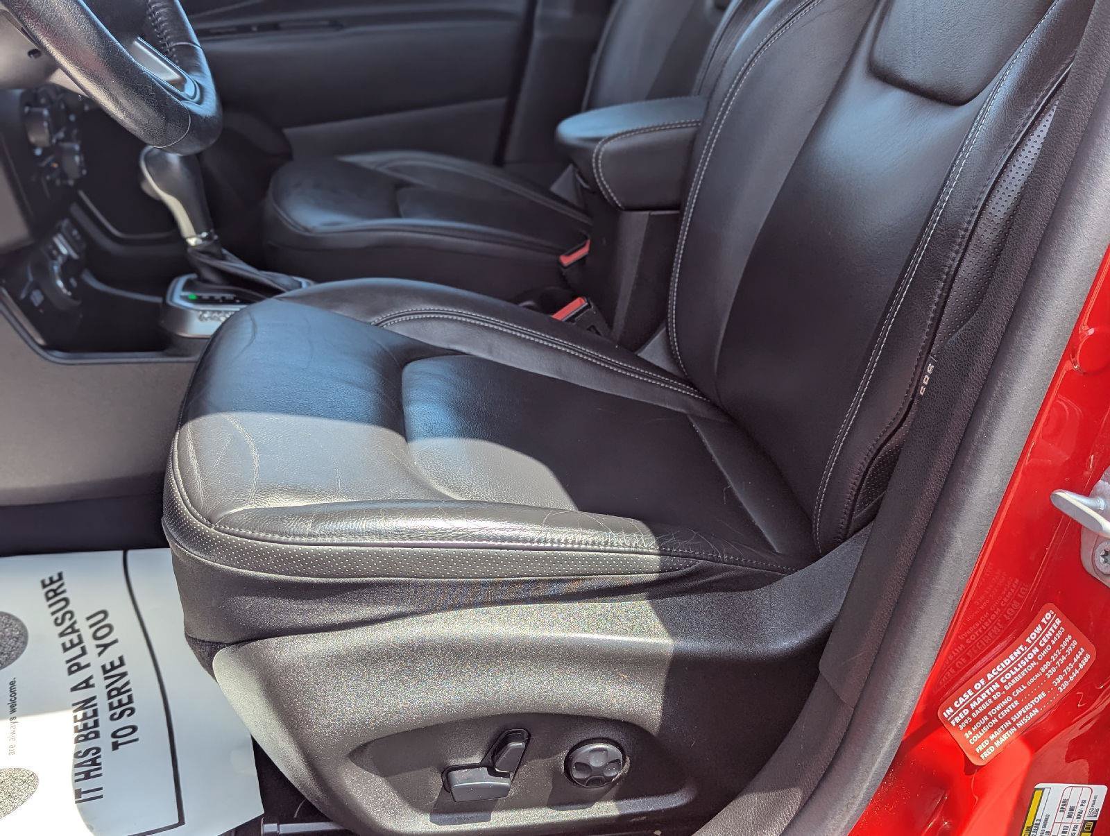 Used 2021 Jeep Renegade Limited AWD/4WD image 34