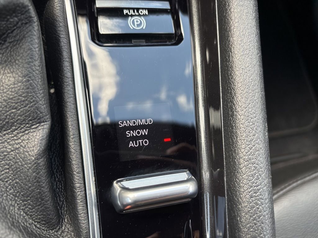 Used 2024 Jeep Compass Latitude image 23