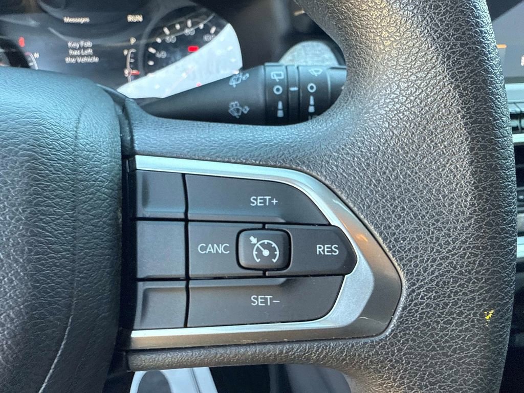 Used 2023 Jeep Compass Sport image 27