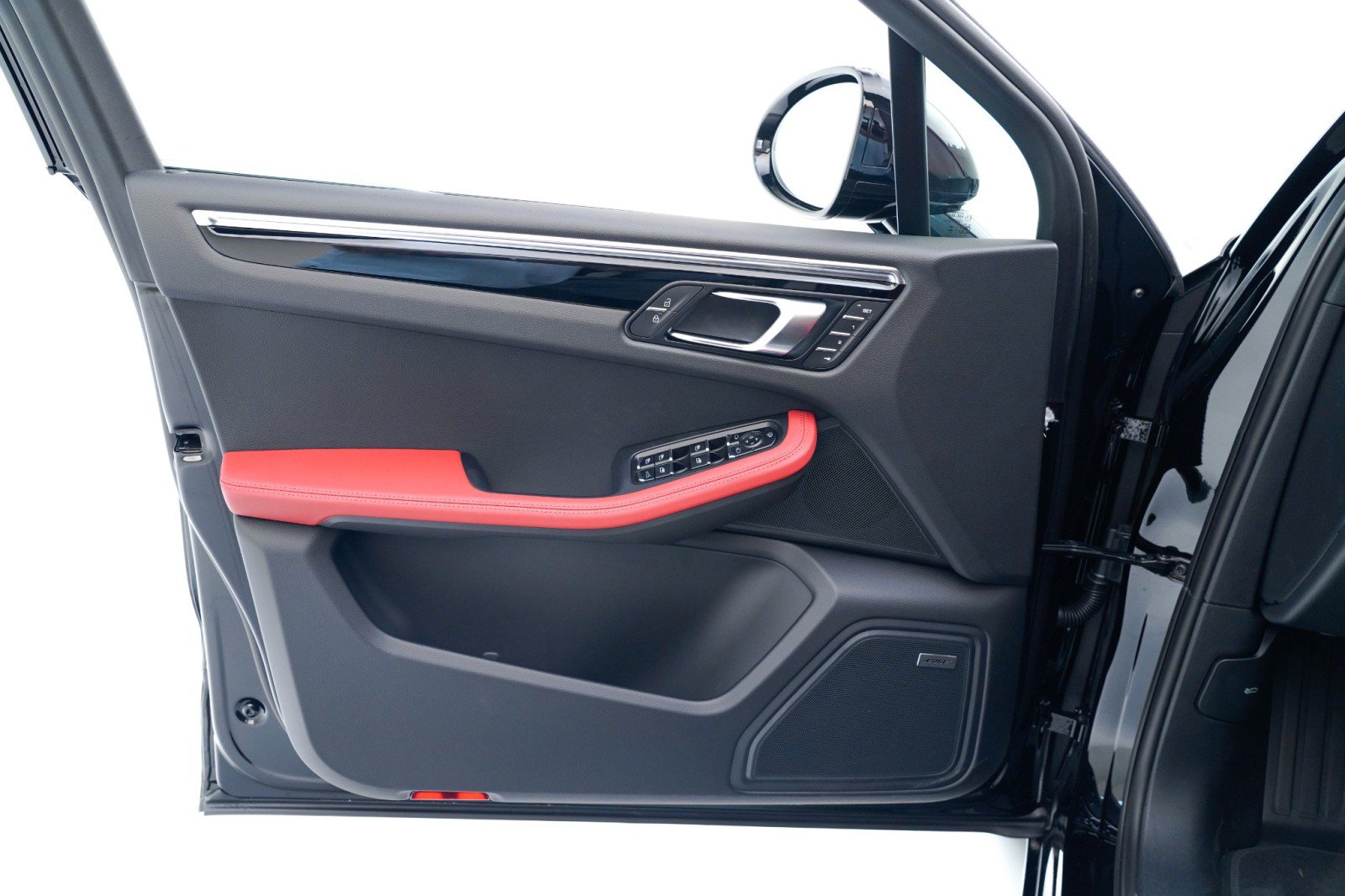 New 2026 Porsche Macan image 22