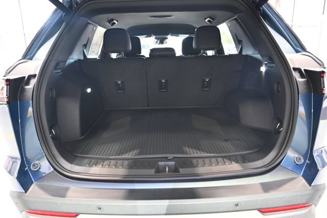 New 2027 Chevrolet Equinox LT w/ Convenience Package II FWD image 28