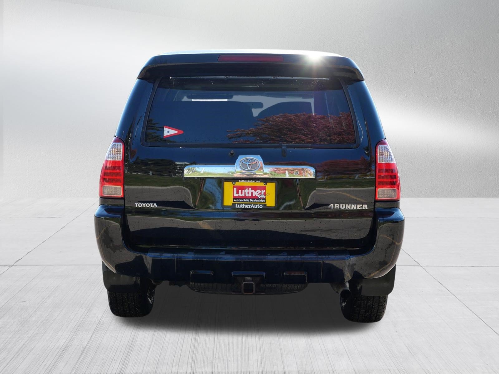 Used 2007 Toyota 4Runner SR5 AWD/4WD image 6