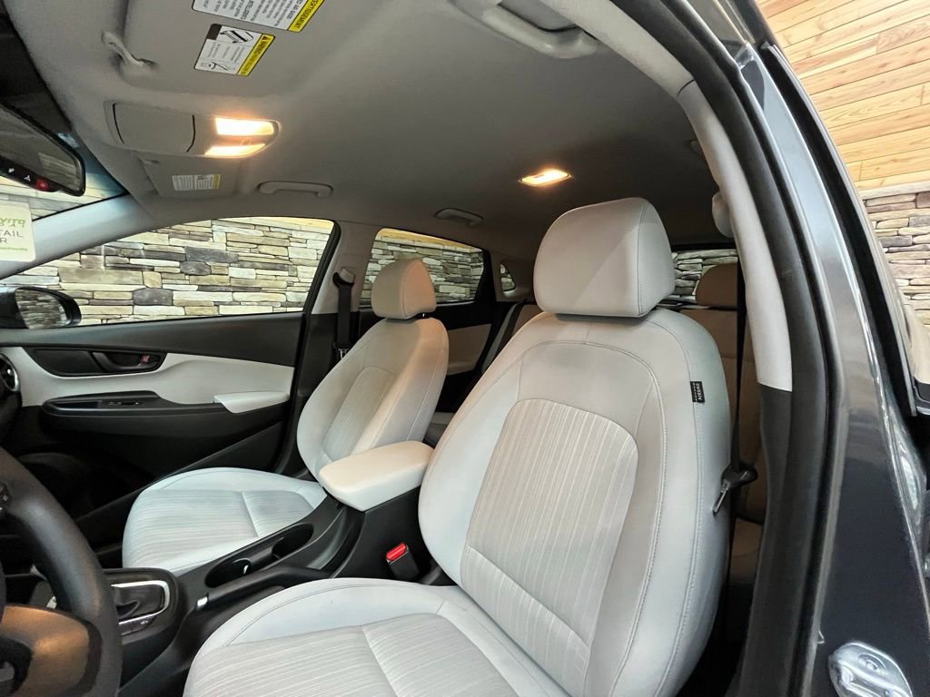 Used 2023 Hyundai Kona SEL w/ Cargo Package image 30