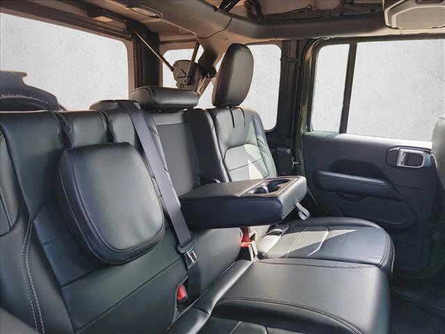 Used 2022 Jeep Wrangler Unlimited Sahara image 17