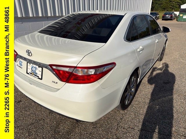 Used 2016 Toyota Camry XLE FWD image 11