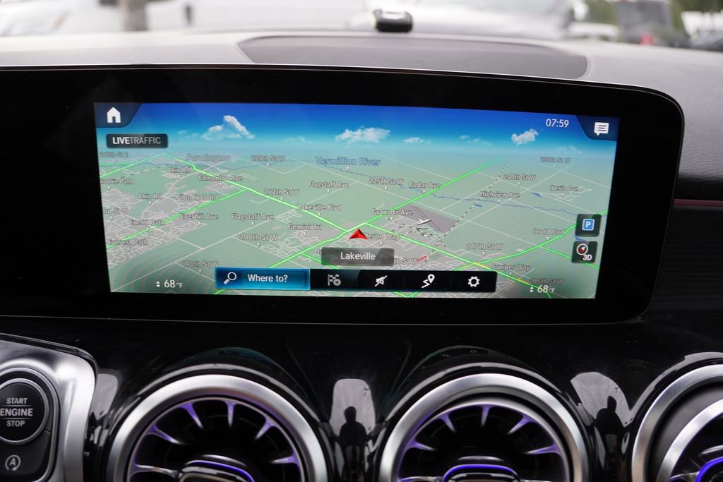 Used 2022 Mercedes-Benz GLB 250 4MATIC image 6