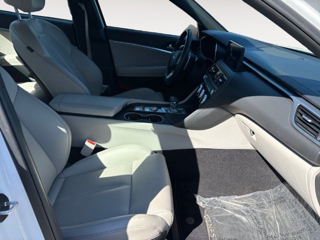 Used 2023 Genesis G70 2.0T AWD/4WD image 14