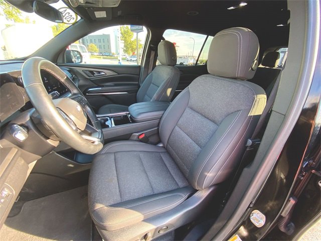 Used 2024 Chevrolet Traverse LT image 19