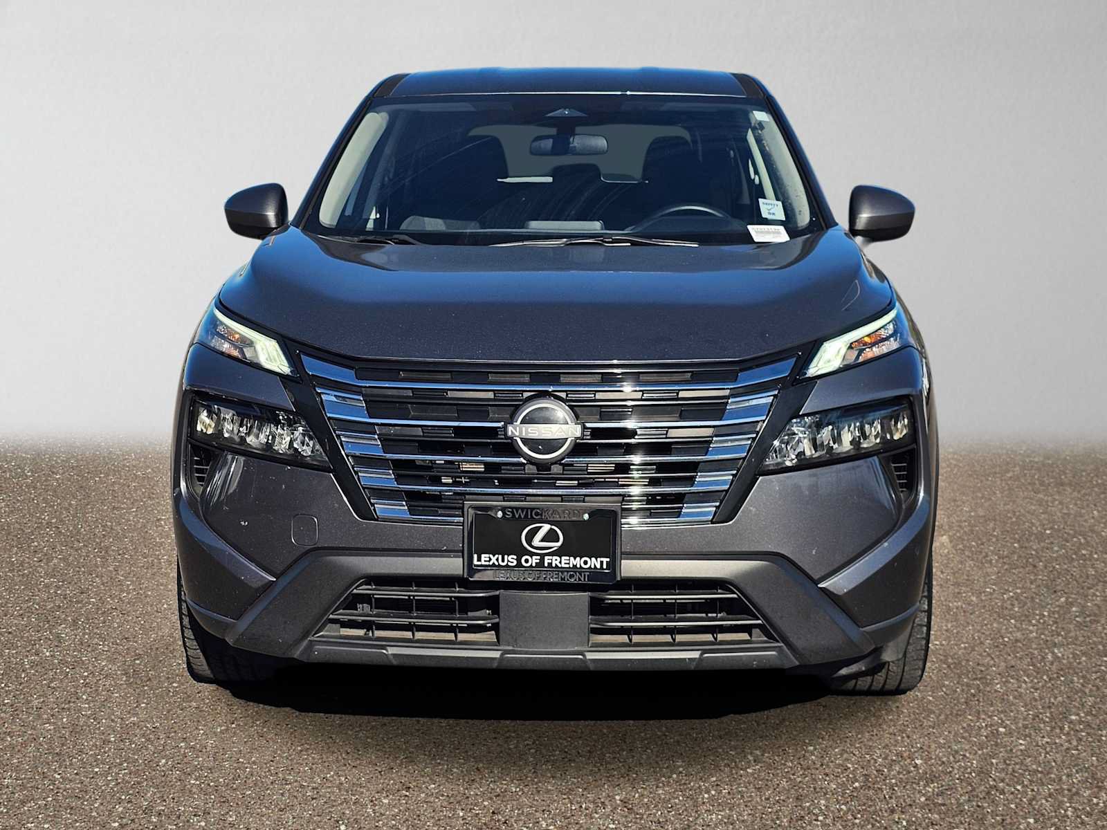 Used 2024 Nissan Rogue SV FWD image 8