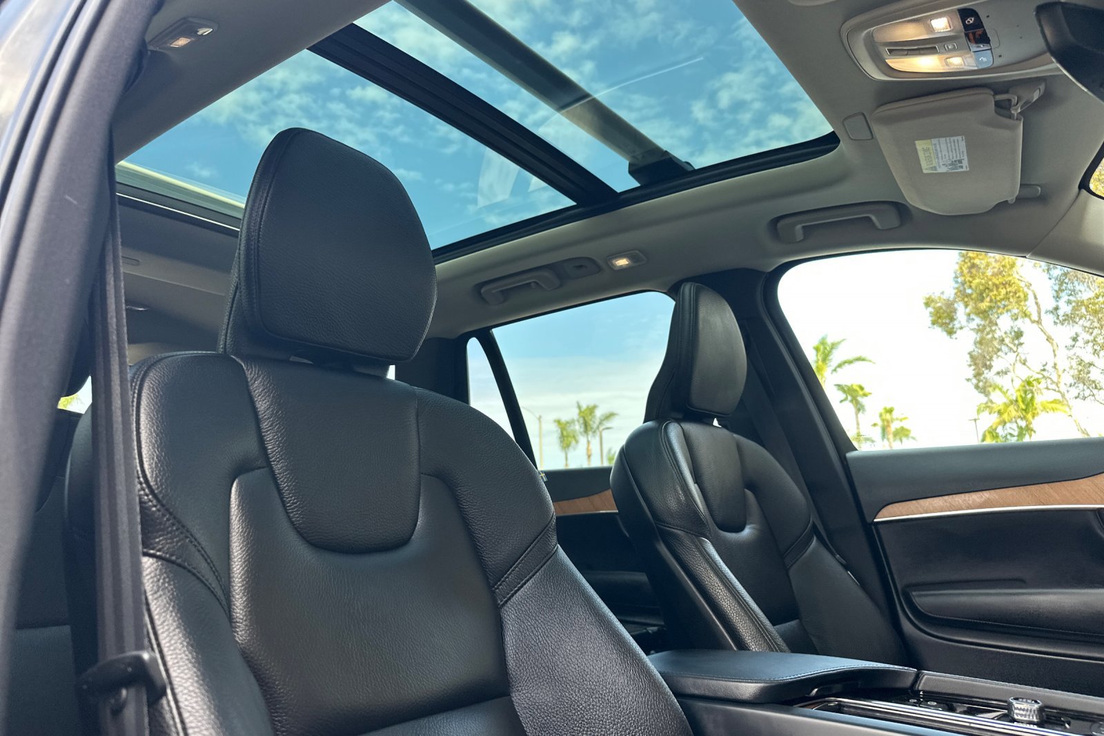 Certified 2023 Volvo XC90 B6 Plus w/ Protection Package Premier AWD/4WD image 19