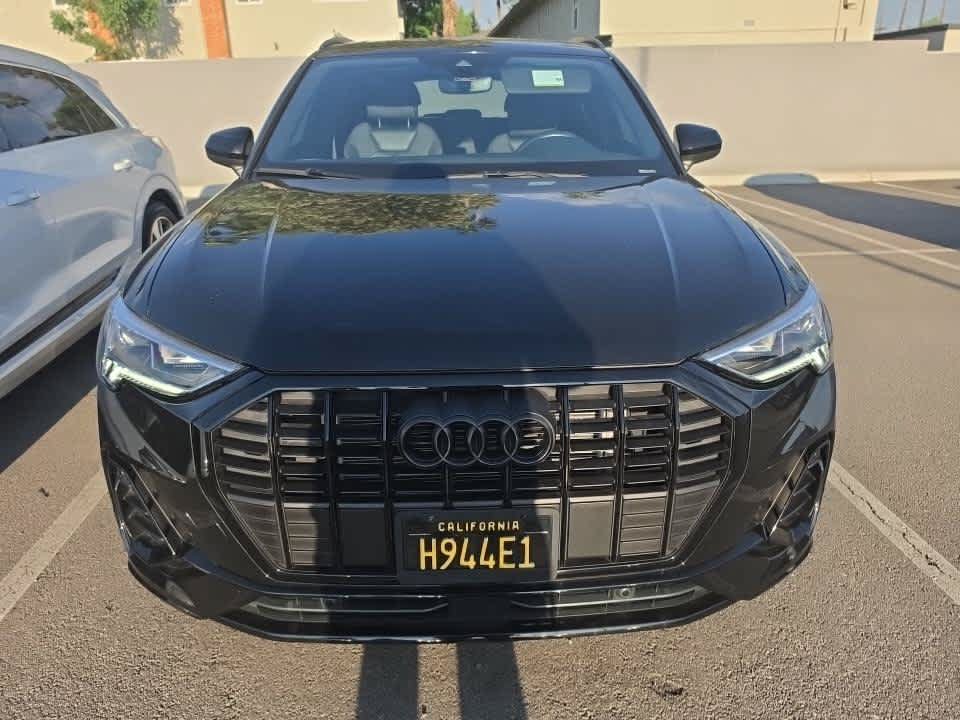 Used 2023 Audi Q3 2.0T Premium AWD/4WD image 2