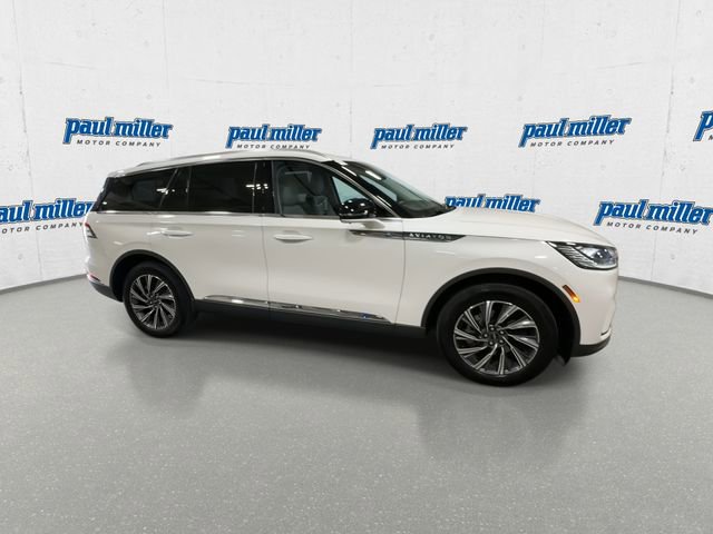 Used 2025 Lincoln Aviator AWD w/ Equipment Group 101A image 13