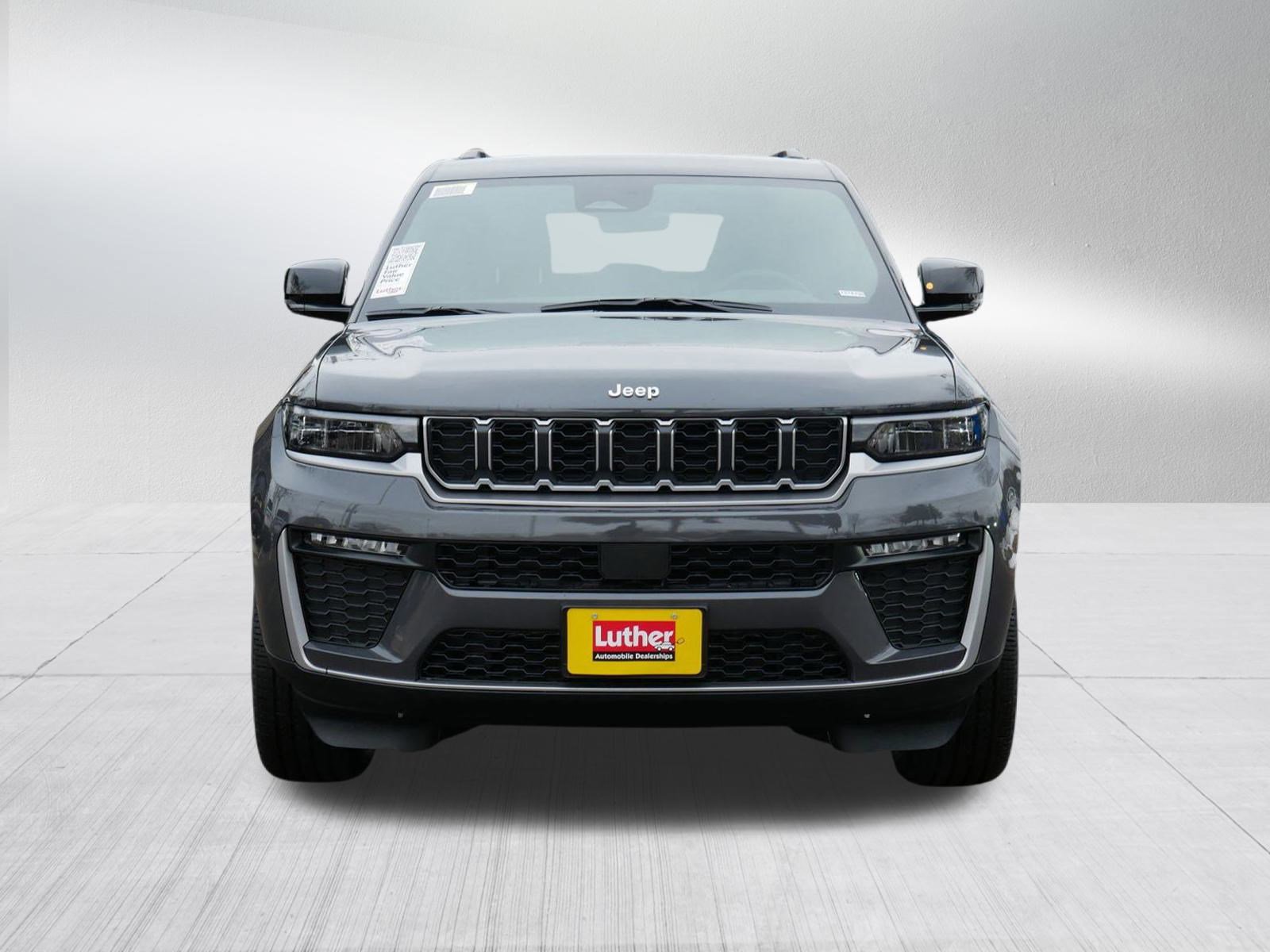 New 2026 Jeep Grand Cherokee Limited AWD/4WD image 2