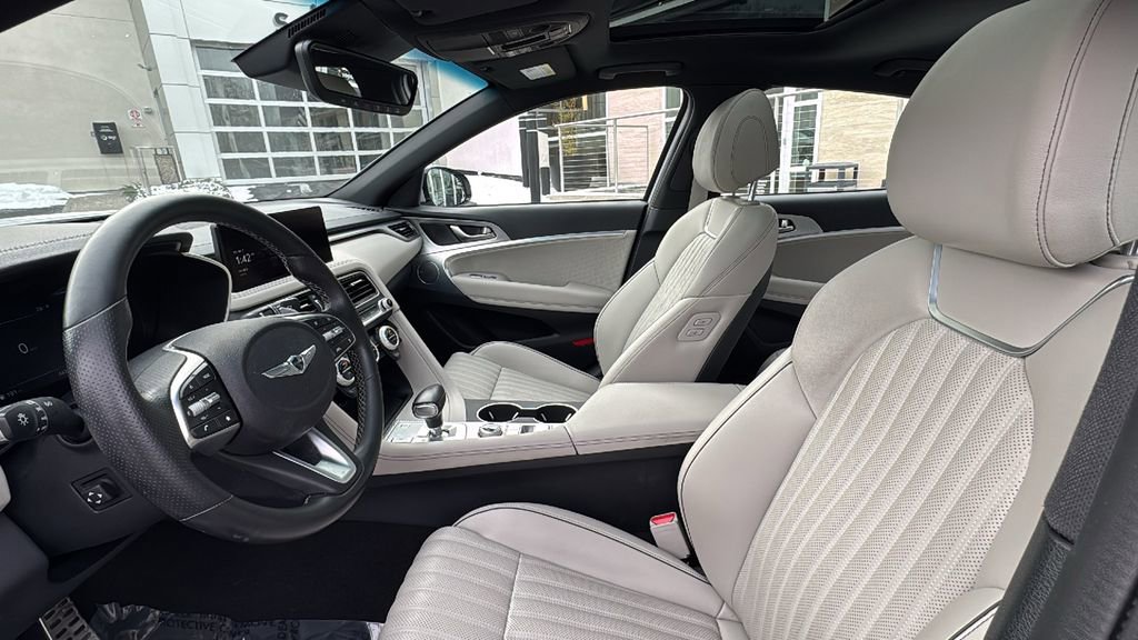 Used 2022 Genesis G70 3.3T w/ Sport Advanced Package image 16