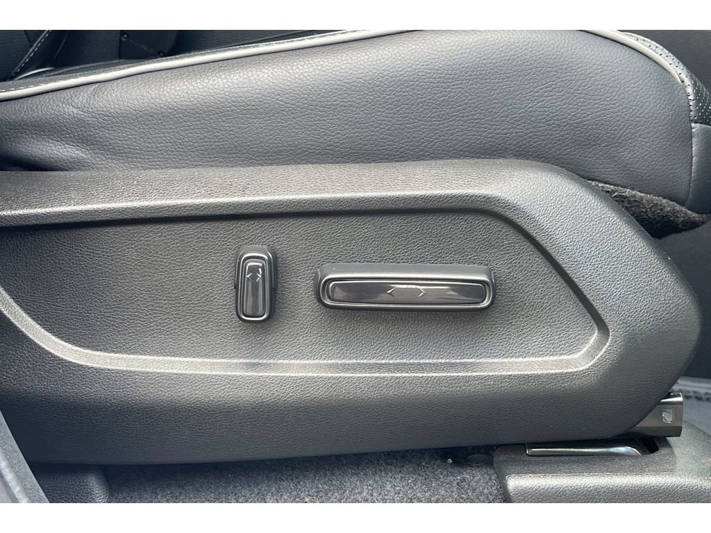 Certified 2025 Honda Pilot Elite image 24