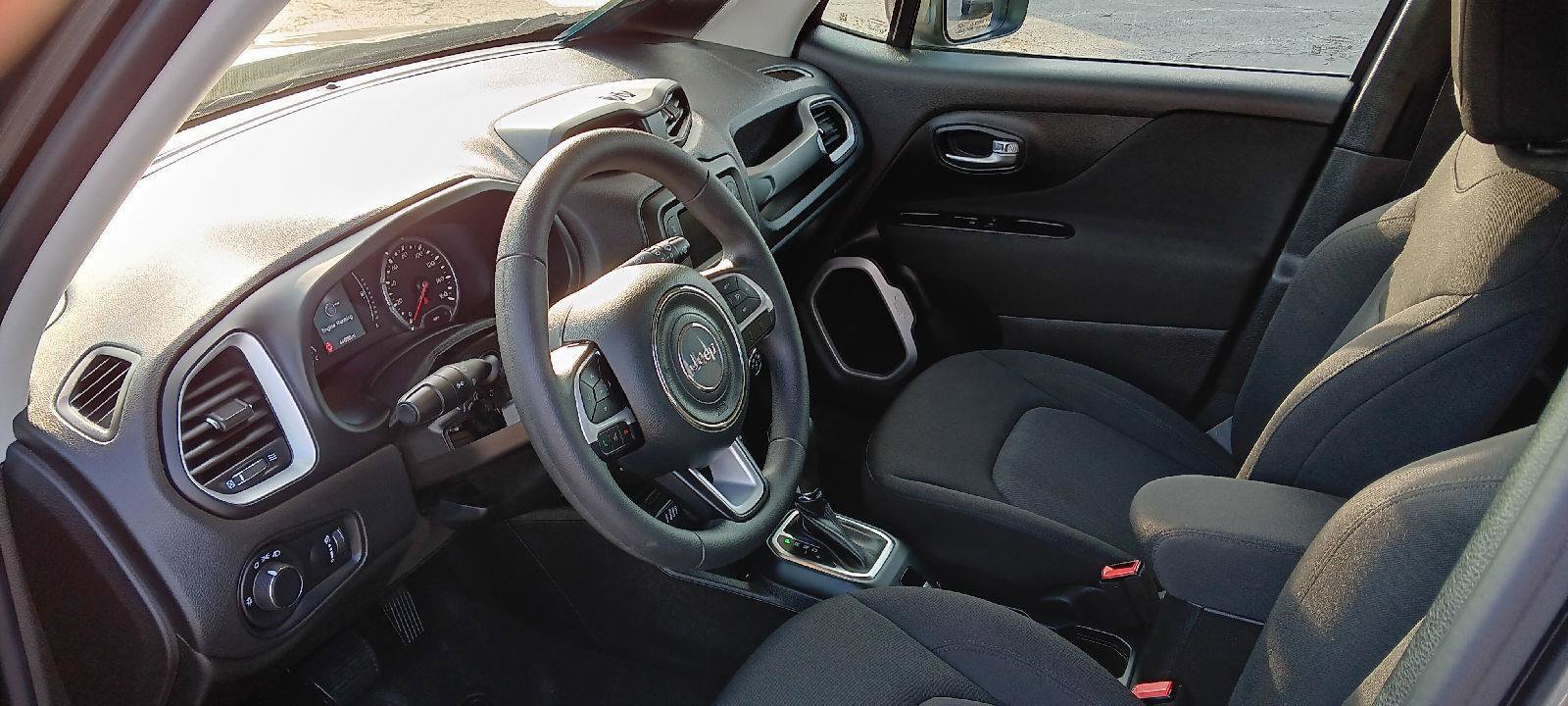 Used 2019 Jeep Renegade Sport image 5