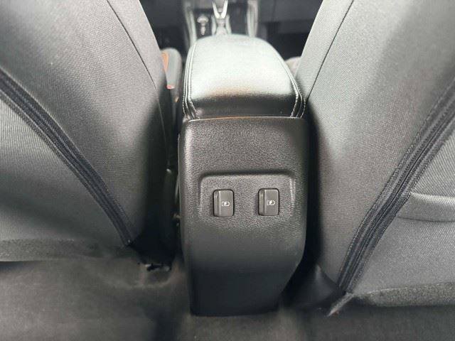 Used 2023 Nissan Kicks SR FWD image 38