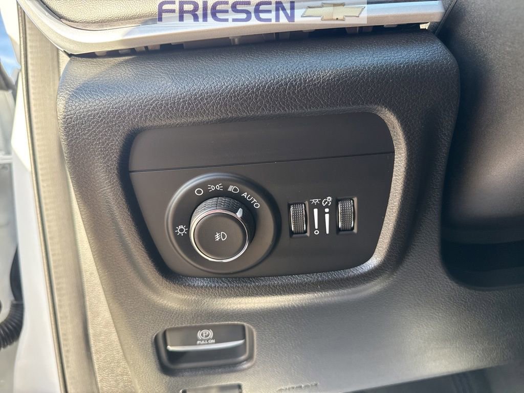 Used 2024 Jeep Grand Cherokee L Limited w/ Luxury Tech Group II image 12