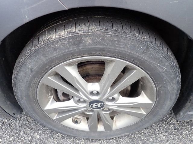 Used 2018 Hyundai Elantra SEL FWD image 10