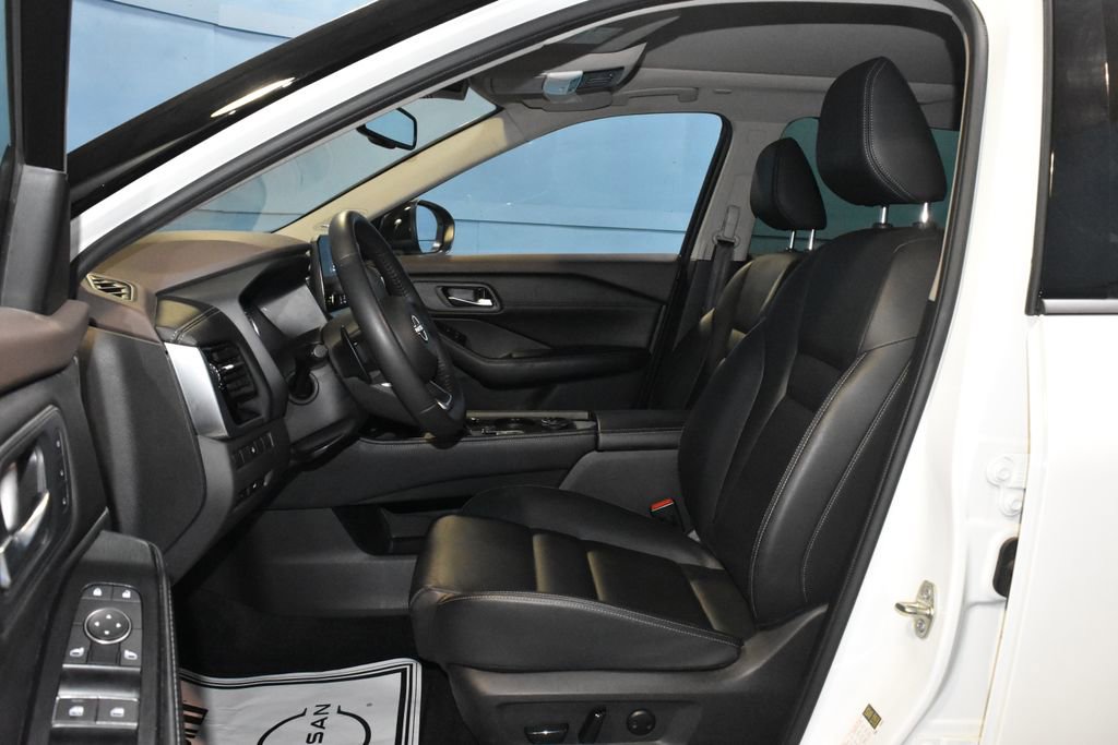 Certified 2023 Nissan Rogue SL w/ SL Premium Package AWD/4WD image 7