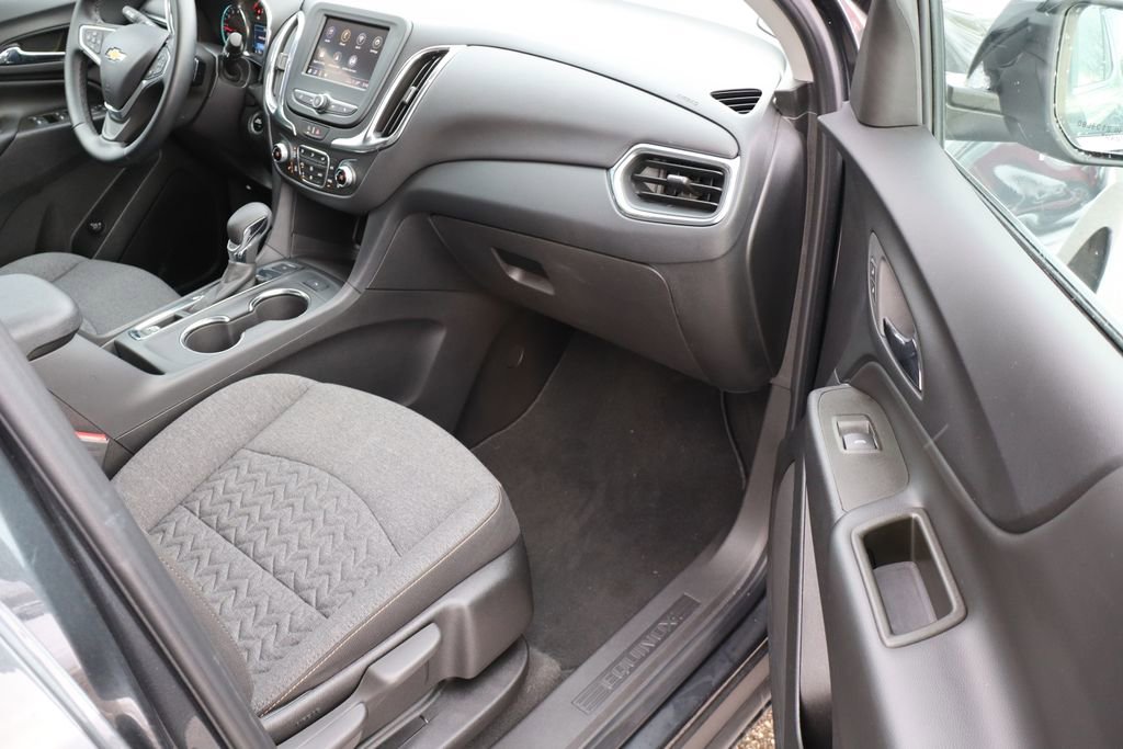 Used 2023 Chevrolet Equinox LT image 43