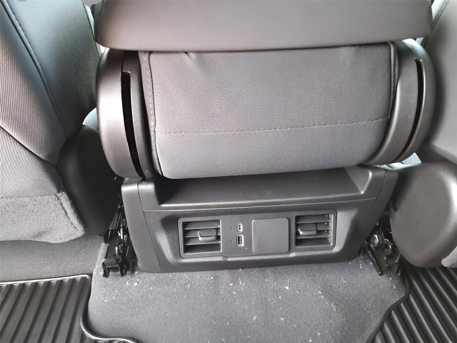 New 2026 Chevrolet Silverado 1500 Custom w/ LPO, Dark Essentials Package image 13