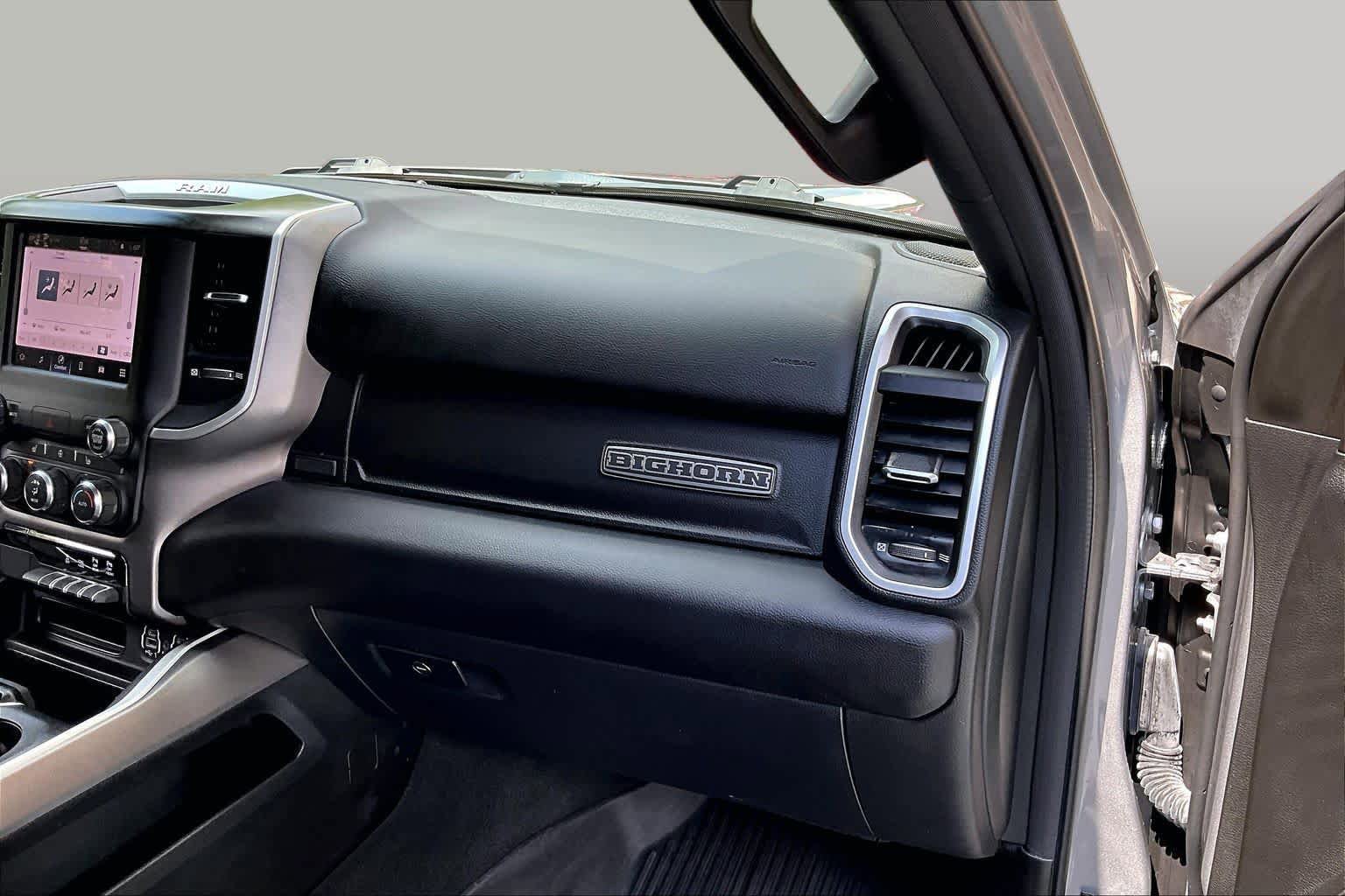 Used 2022 RAM 1500 Big Horn AWD/4WD image 18