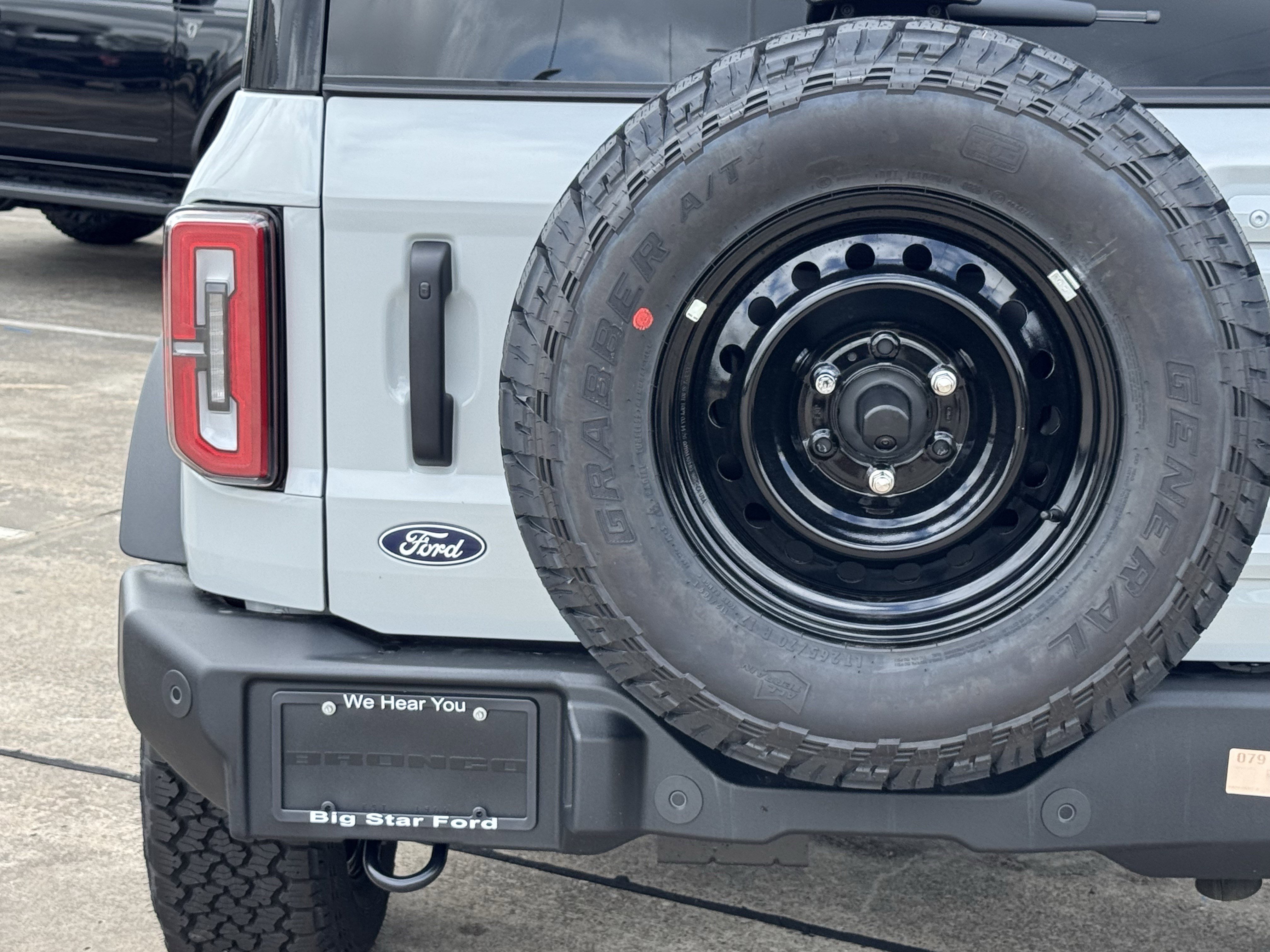 New 2026 Ford Bronco Outer Banks AWD/4WD image 11