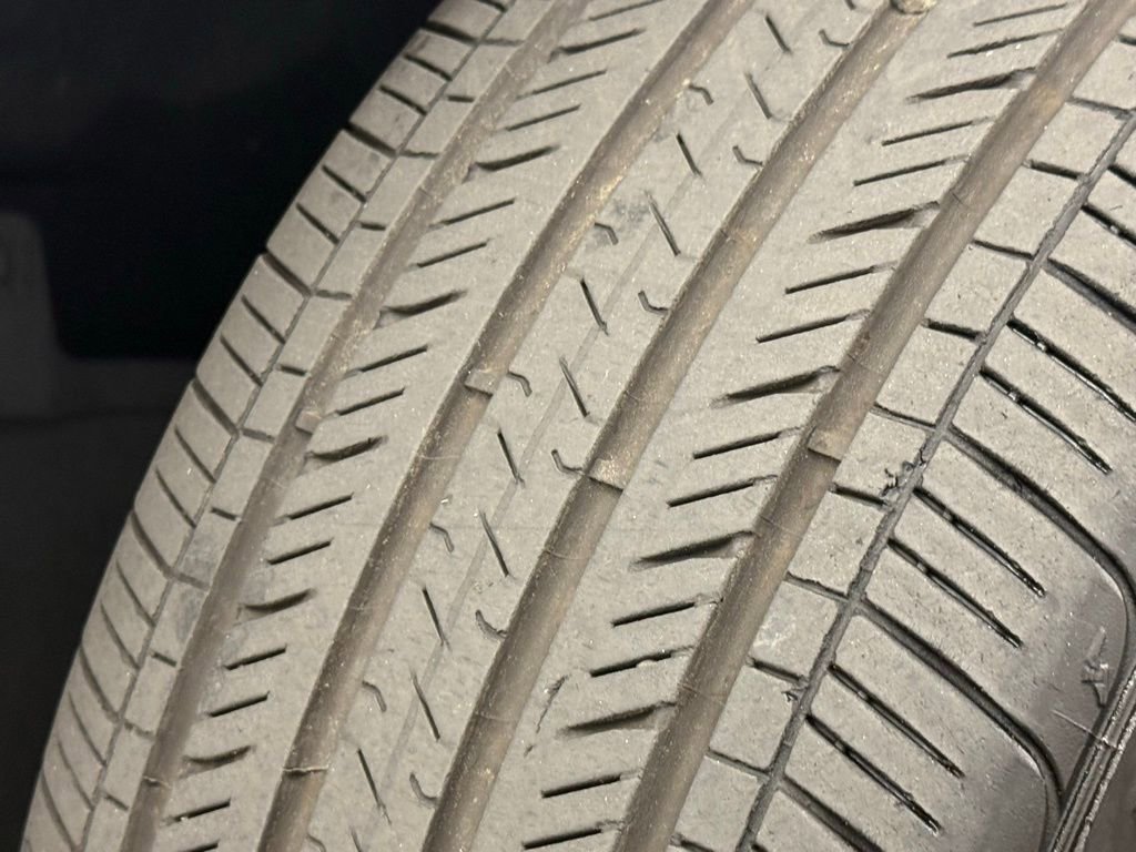 Used 2022 Honda Accord LX image 36