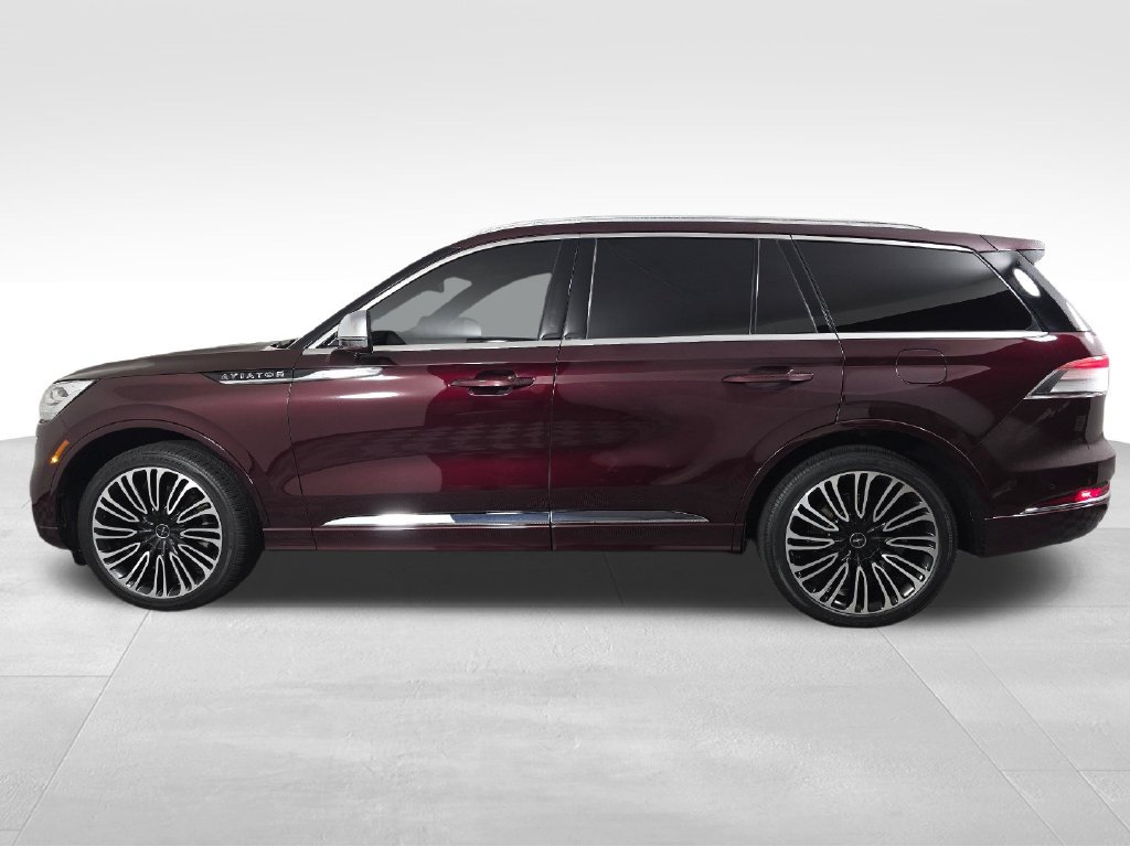 Certified 2021 Lincoln Aviator Black Label w/ Dynamic Handling Package AWD/4WD image 4